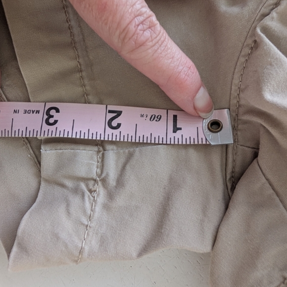 Old Navy Women's Shorts - Pink, White, Red, Tan - Picture 3 of 4